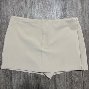 Zara Women's Cream Tailored Skort Shorts Size XL